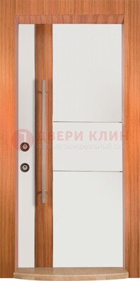 Белая входная дверь c МДФ панелью ЧД-09 в частный дом в Краснодаре