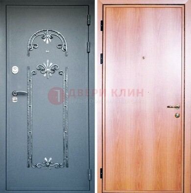 Железная дверь с ковкой ламинат внутри ДК-11 в квартиру в Краснодаре