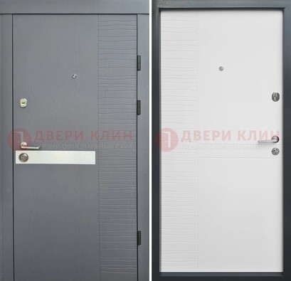 Серая металлическая дверь с белой резной МДФ панелью ДМ-215 в Троицке