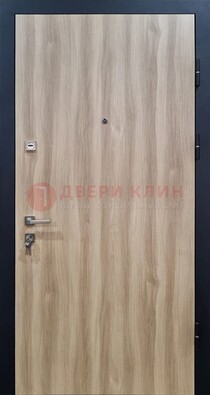 Светлая металлическая дверь с МДФ ДМ-340 в Краснодаре