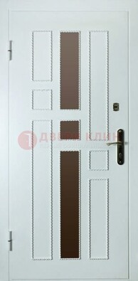 Белая стальная дверь с МДФ и декоративными вставками ДМ-62 в Краснодаре