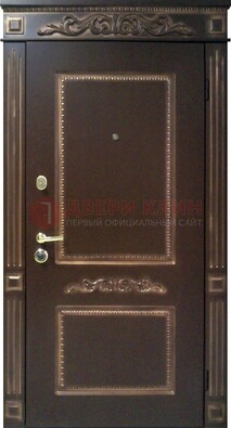 Входная дверь с массивом дуба в темном цвете ДМД-65 в Краснодаре