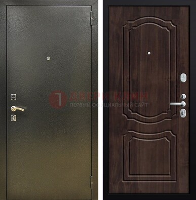 Темно-серая железная дверь с порошковым покрытием и коричневой МДФ ДП-288 в Краснодаре