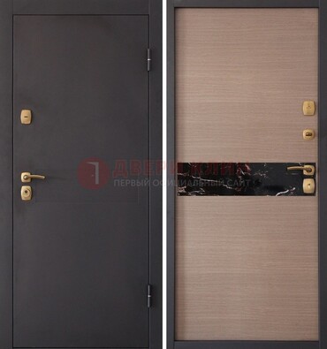 Коричневая металлическая дверь с порошковым окрасом ДП-82 в Краснодаре