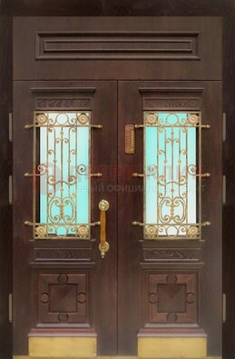 Парадная дверь со вставками из стекла и ковки ДПР-43 для каркасного дома в Краснодаре