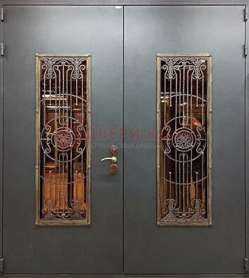 Входная металлическая парадная дверь со стеклом и ковкой ДПР-81 в Краснодаре