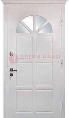 Светлая железная дверь со стеклом ДС-29 в Краснодаре