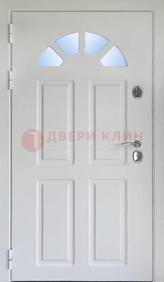 Белая стальная дверь МДФ со стеклом для дома ДС-37 в Краснодаре