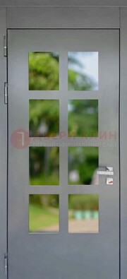 Серая металлическая дверь со стеклом ДС-78 в Краснодаре