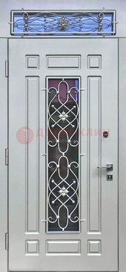 Белая железная дверь со стеклом и ковкой с верхней фрамугой ДСК-112 в Краснодаре