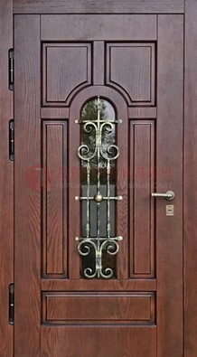 Cтальная дверь со стеклом и ковкой в коричневом цвете ДСК-119 в Краснодаре