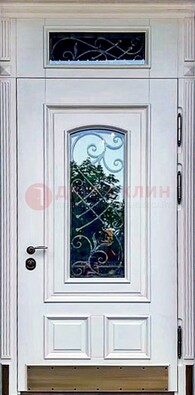 Металлическая дверь со стеклом и ковкой в белом цвете ДСК-148 в Краснодаре