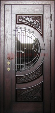 Одностворчатая входная дверь со стеклом и ковкой ДСК-21 в Краснодаре