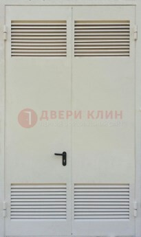 Белая металлическая противопожарная дверь с вентиляционной решеткой ДТ-6 в Краснодаре