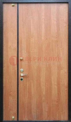 Светлая тамбурная дверь ДТМ-29 в Краснодаре