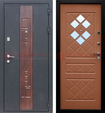 Серая входная дверь с зеркальными квадратиками внутри ДЗ-79 в Балашихе