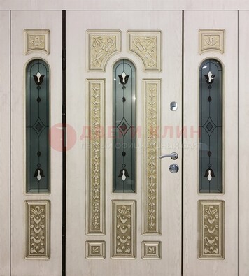 Светлая железная дверь с МДФ и витражом ВЖ-34 в Краснодаре